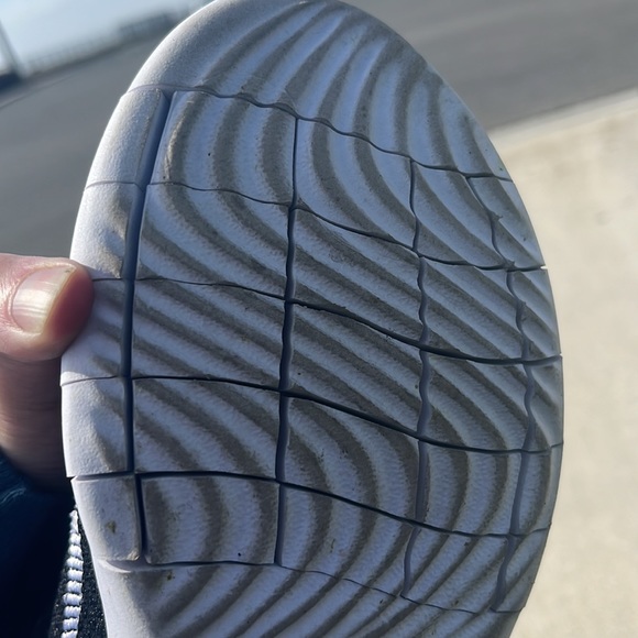 Barley worn Nikes experience run 11’s - Picture 4 of 4